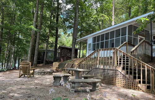 Westminster House | Charming Lake Hartwell vacation rental with amazing lake views and close dock.