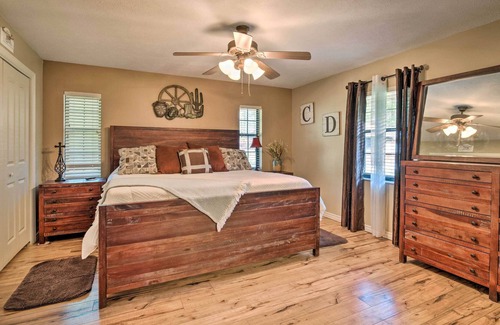 Lake Panasoffkee House | Charming Lake Panasoffkee Abode on 2 Acres!