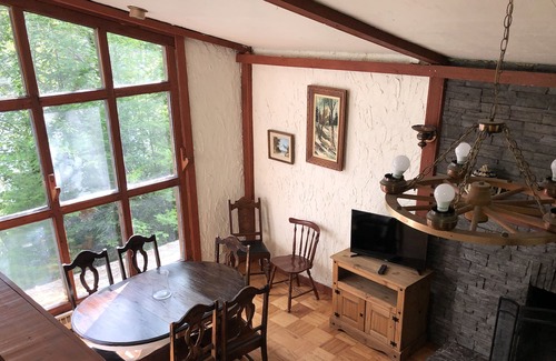 Lac-Superieur Cottage | Charming lakeside cottage with large deck and indoor sauna, 20 m to Tremblant