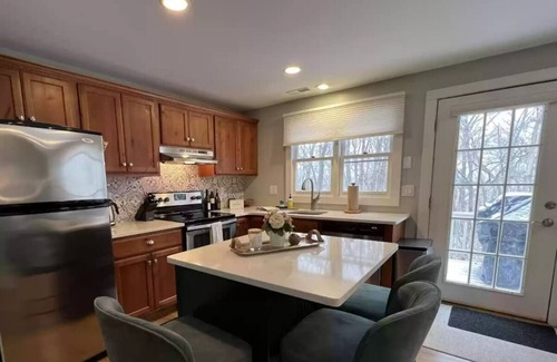 The Galena Territory Cottage | Charming Lakeside Cottage with resort amenities