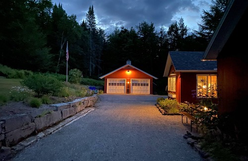 Morgan Cottage | Charming Lakeside Retreat on Crystal-Clear Seymour Lake - Morgan, Vermont