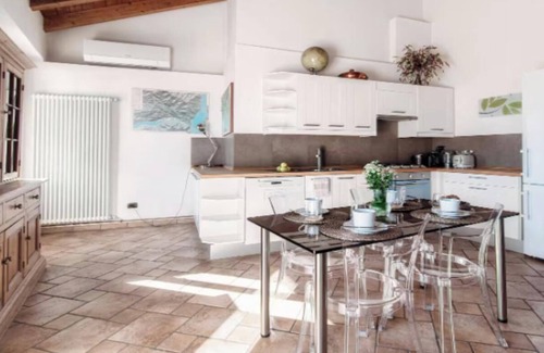 Menaggio Apartment | Charming Lakeview Apartment in Villa - Menaggio