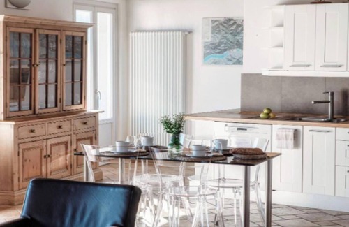 Menaggio Apartment | Charming Lakeview Apartment in Villa - Menaggio