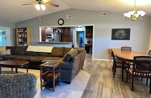 Fort King District House | Charming large 3-bedroom house in welcoming Ocala