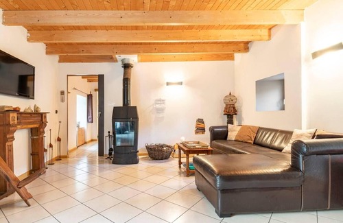 Pouldergat House | Charming Large Cottage between Countryside and Sea