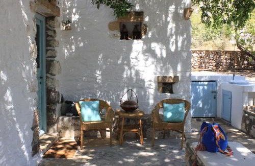 Alinda House | Charming Leros Hideaway | Serenity & Privacy