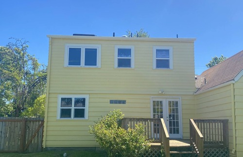 Southeast Eugene House | Charming, light-filled SE Eugene 2-story house