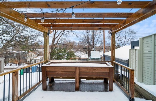 Linden Hills House | Charming Linden Hills Bungalow Close to Everything