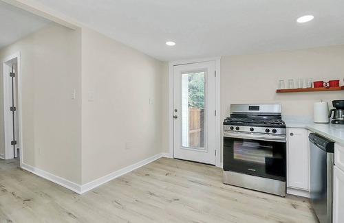 Cornelius House | Charming LKN Cornelius Home