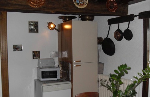 La Petite-Marche Cottage | Charming lodging with private garden, pet-friendly