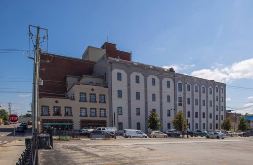 Old City Condo | Charming Loft in the Historic White Lily Building - Old City, Knoxville