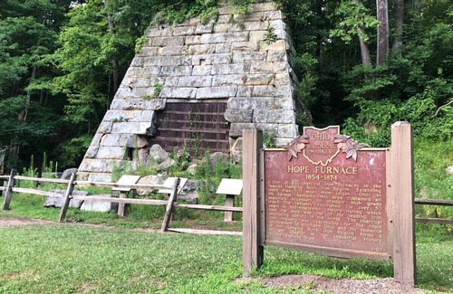 Bremen Cabin | Charming Log Cabin in Hocking Hills Old Man's Cave