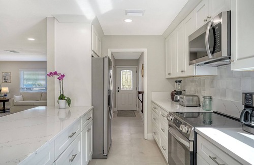 Longboat Key House | Charming Longboat Key 3-bedroom house with 3 min walk to beach