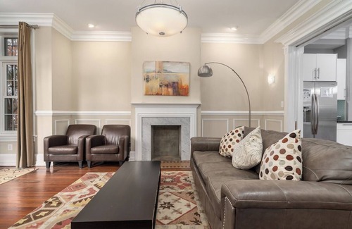 Bloomingdale House | Charming & Lovely Remolded 4 Bedroom Home