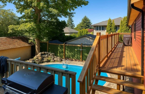 Saanich East Apartment | Charming "Melrose Place" w Pool, Deck & Grill