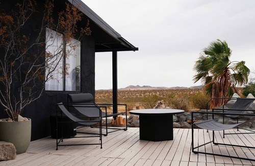 Yucca Valley House | Charming Mid-Century Cottage on 2.7 Acres - Byrnes Desert House