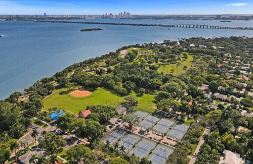 Northeast Miami House | Charming Morningside Bungalow