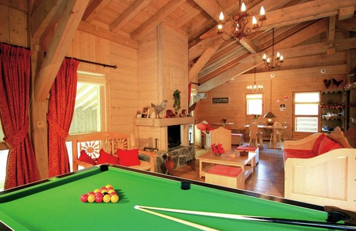 Samoens Apartment | Charming Mountain Getaway