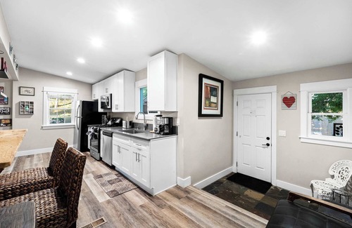 Julian House | Charming Multi-Family Home in Historic Julian, CA - Spacious Layout & Modern Ame