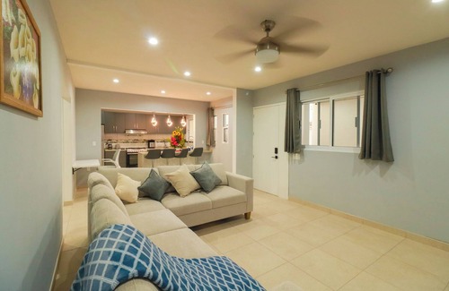 Santa Cruz Xoxocotlan Apartment | Charming and Modern! Apartment, 10 min from the Zócalo of Oaxaca.