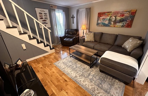 Washburn House | Charming New England Cape just feet from Snowmobile and ATV Trails!