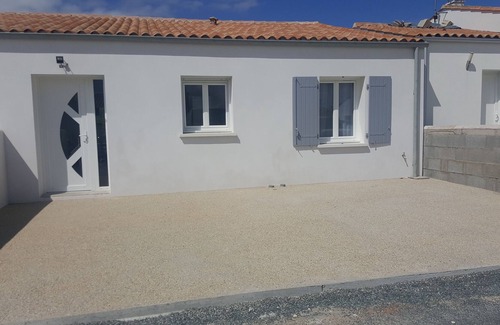 Marennes House | Charming new house full foot