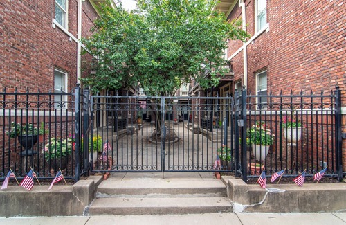 Downtown Little Rock Apartment | Charming New Orleans-Style Apartment with Gated Courtyard!