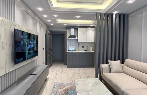 Zeytinburnu Apartment | Charming New Studio next to Istanbul Fisekhane & Marmaray Metro Station