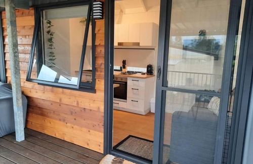 Gatton House | Charming NEW Tiny House ~ Lockyer Valley Gatton