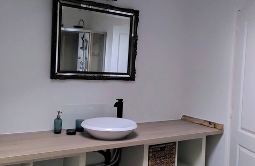 Monflanquin Cottage | Charming newly-converted 2-bedroom cottage in the heart of south-west France