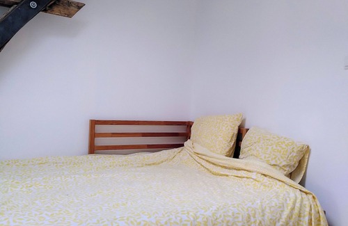 Monflanquin Cottage | Charming newly-converted 2-bedroom cottage in the heart of south-west France