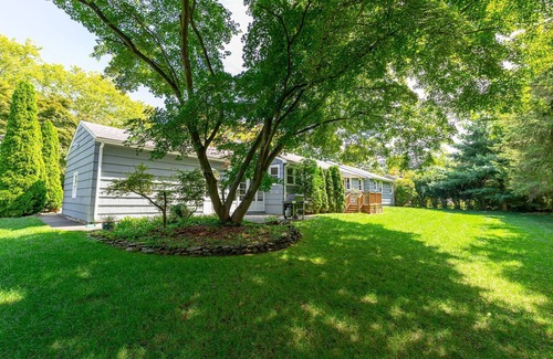 Fairfield Apartment | Charming Newly Renovated 2-bedroom apartment in Fairfield