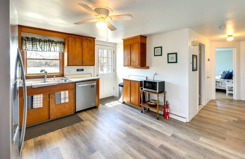 Niantic Cottage | Charming Niantic Vacation Rental: Walk to Beach!
