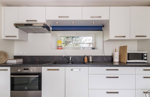 Nicorps Cottage | Charming Normandy house with private garden and parking