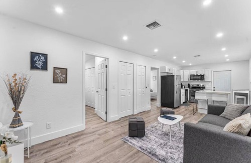 San Souci Estates House | Charming North Miami Home with Private Yard