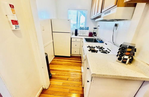North Park Apartment | Charming North Park Apartment 2beds w/Office Private Yard, Onsite Parking & Pets
