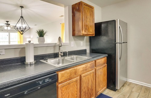 North Charleston House | Charming North Charleston Townhome - Pets Welcome!