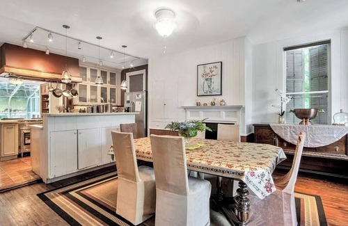 Nyack House | Charming, Nostalgic 4-bedroom Home w Tennis Court Overlooking Hudson River.
