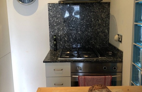 Colville Apartment | Charming Notting Hill 2BR with magical garden - perfect for 2 couples or family