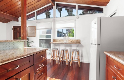 Ocean Beach Cottage | Charming OB Cottage. Walk to Beach, Private Garage & W/D!