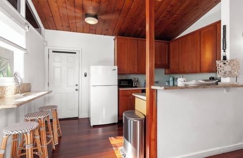 Ocean Beach Cottage | Charming OB Cottage. Walk to Beach, Private Garage & W/D!