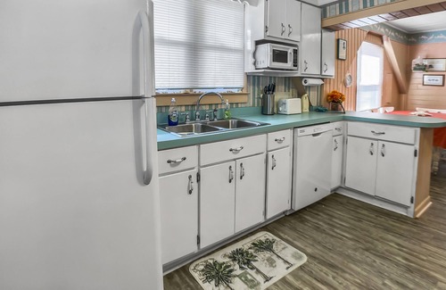 Folly Beach House | Charming Oceanfront Escape: Private Boardwalk, Sun Porch, Beach Gear