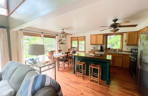Omena Ski Chalet | Charming Omena house. Close to beach, Suttons Bay, Northport. Fire pit. A/C.