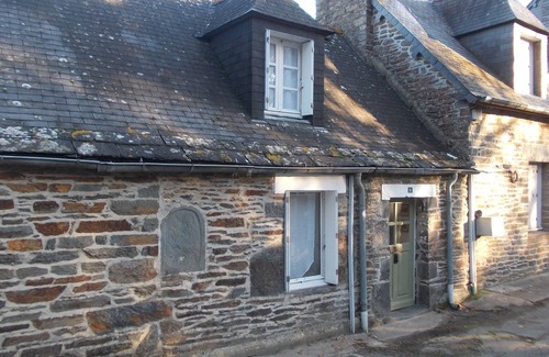 Plelauff Cottage | Charming one bed gite beside canal and lovely old Village in beautiful area