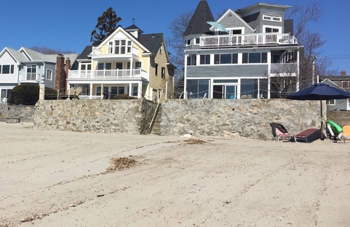 Milford Apartment | Charming one-bedroom beach-front apartment with deck and friendly neighborhood.