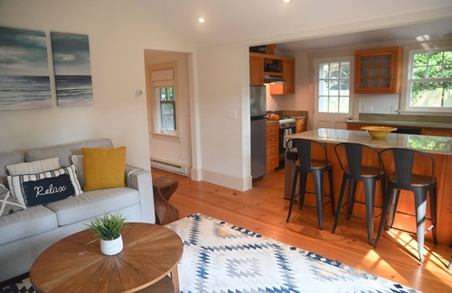 Wainscott House | charming one-bedroom bungalow, a perfect escape.