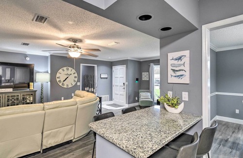 Orange Park House | Charming Orange Park Home w/ Backyard & Pool!