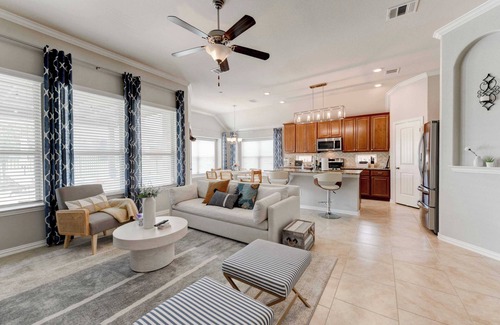 Pflugerville House | Charming Peachtree Place: Your Ideal Getaway in Pflugerville Awaits! #41727