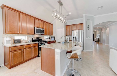 Pflugerville House | Charming Peachtree Place: Your Ideal Getaway in Pflugerville Awaits! #41727