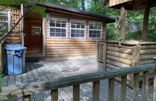 Iuka Cabin | Charming & Pet Friendly! Cabin in Iuka MS- near JP Coleman State Park